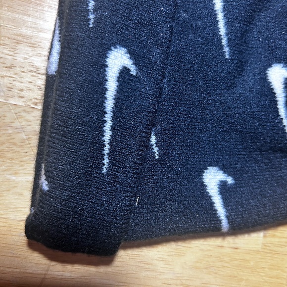 Nike Swoosh - Beanie - Picture 4 of 4